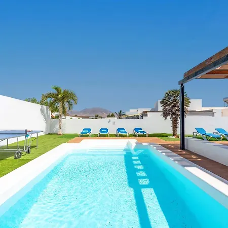 Sundar By فيلة *